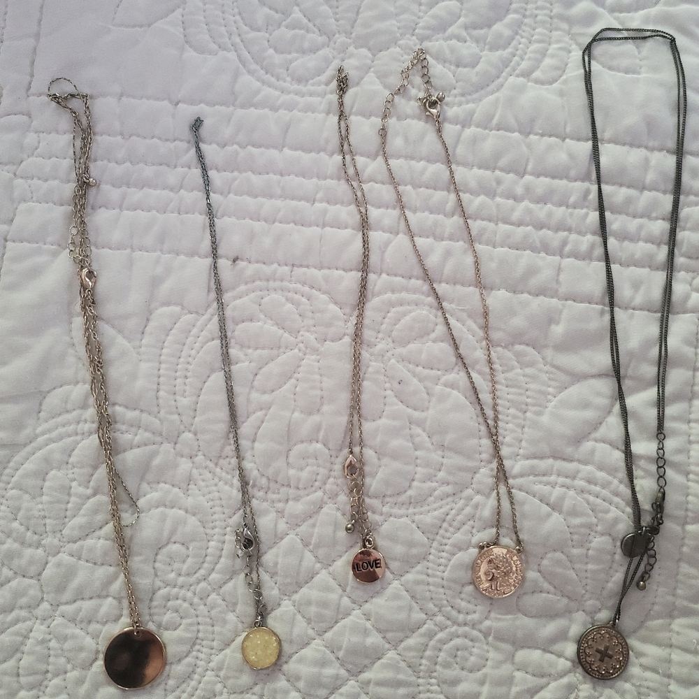 Forever 21 necklaces